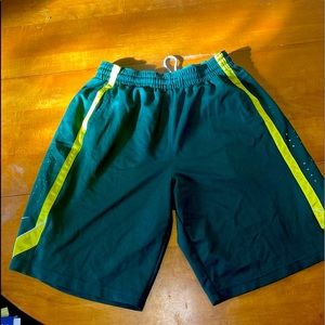 NIKE Oregon Ducks Basketball Shorts